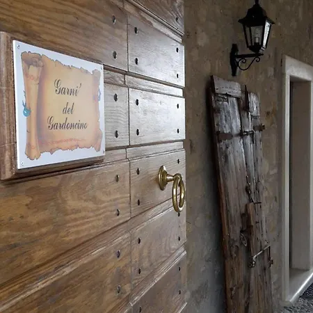 Garni Del Gardoncino B&B 마네르바 델 가르다